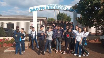 Alunos da Escola Água Verde participam de projeto que envolve a comunidade em ações para um futuro melhor